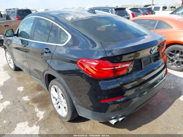 2017 BMW X4 5UXXW3C38H0T79036 Photo 2