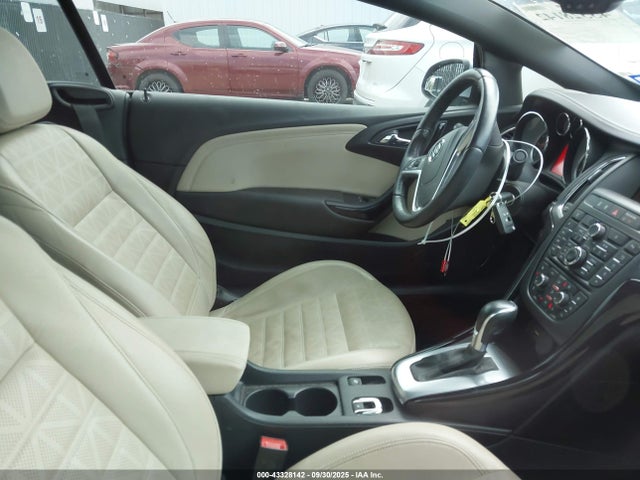 Продажа на аукционе авто 2017 Buick Cascada Premium, vin: W04WH3N51HG006685, номер лота: 43328142