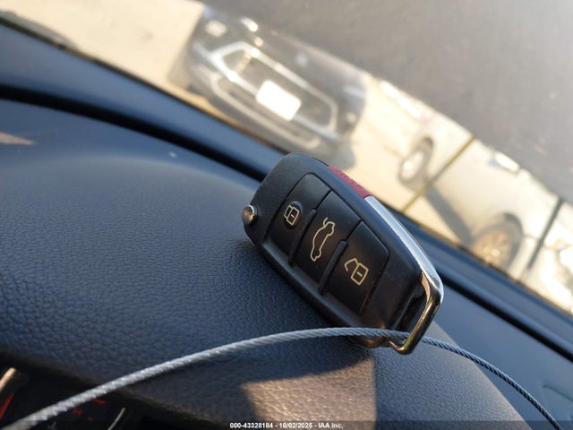 2016 AUDI A3 WAUA7GFF7G1042557 Photo 10