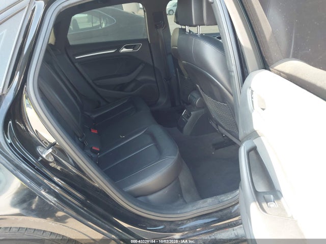 2016 AUDI A3 WAUA7GFF7G1042557 Photo 7