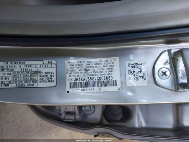 2002 ACURA RL JH4KA96582C006660 Photo 8