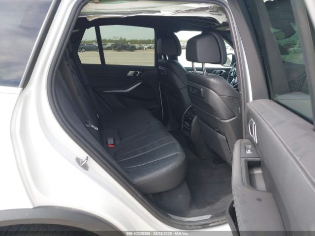 2021 BMW X5 5UXCR4C05M9G19542 Photo 7