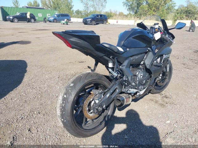 Yamaha Yzf690 2024 JYARM38E7RA013778 Image 3