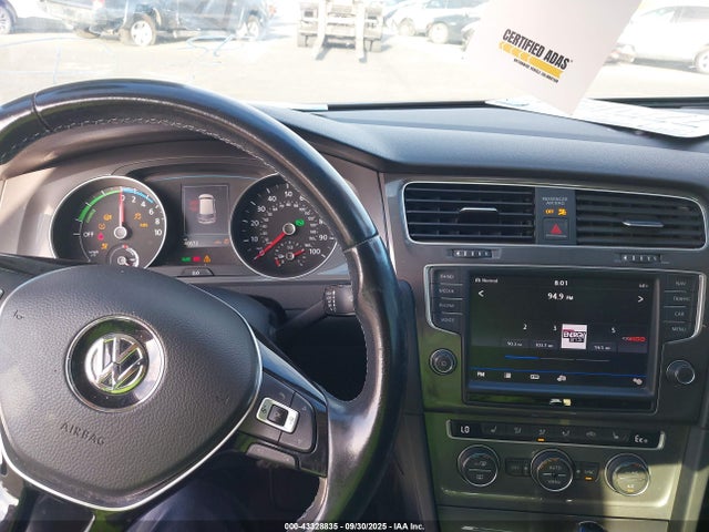 WVWPP7AU1GW916035 Volkswagen 2016