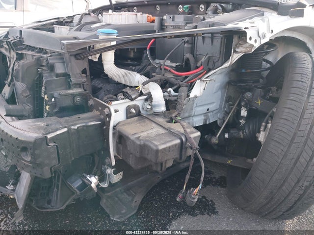 WVWPP7AU1GW916035 Volkswagen 2016