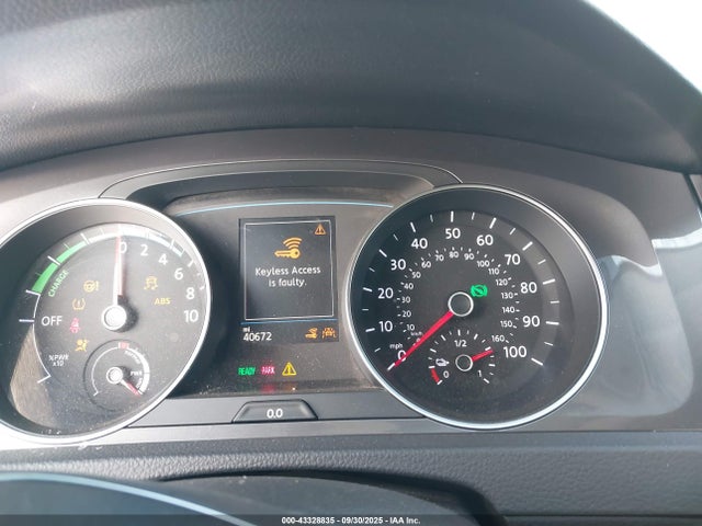 WVWPP7AU1GW916035 Volkswagen 2016