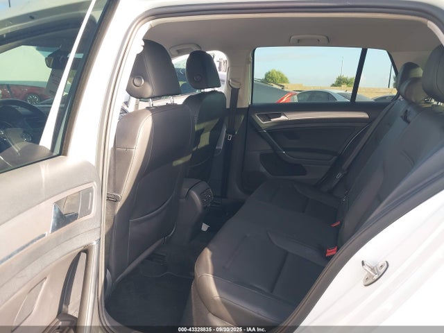 WVWPP7AU1GW916035 Volkswagen 2016