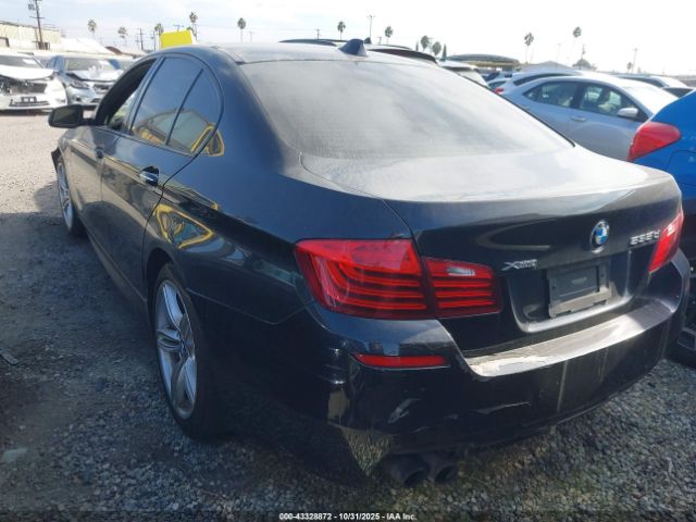 2016 BMW 535D WBAFV3C56GD687585 Photo 2