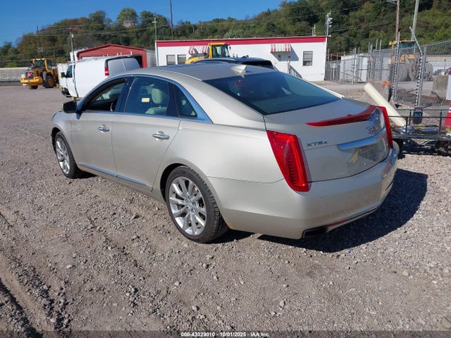 2016 CADILLAC XTS 2G61N5S30G9132365 Photo 2