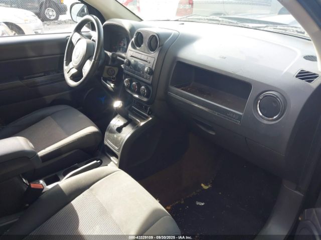 2013 JEEP COMPASS 1C4NJDEBXDD261686 Photo 4