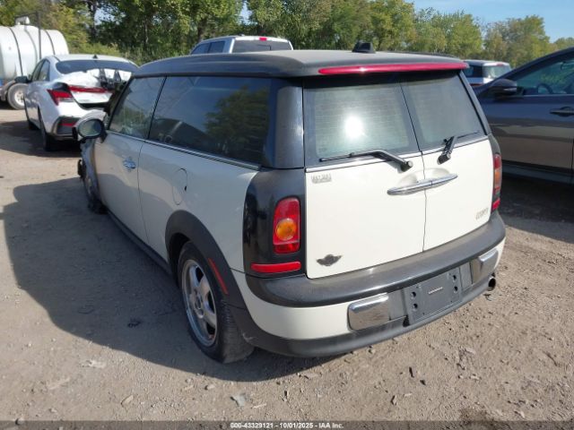 2010 MINI COOPER CLUBMAN WMWML3C54ATX36759 Photo 2