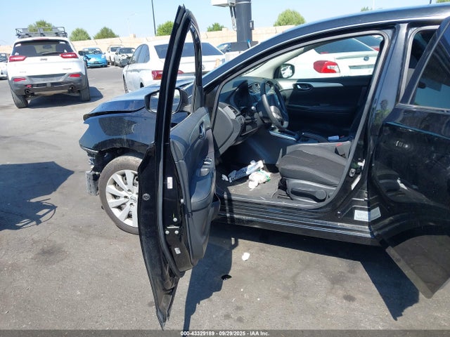 3N1AB7AP4HY376563 Nissan 2017