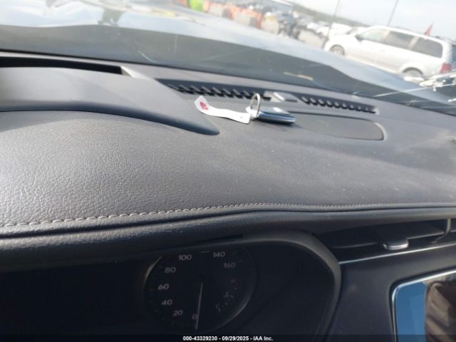 2019 CADILLAC XT4 1GYFZCR43KF116441 Photo 10