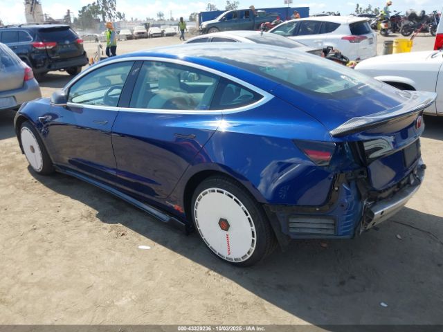 2019 TESLA MODEL 3 5YJ3E1EA3KF543093 Photo 2
