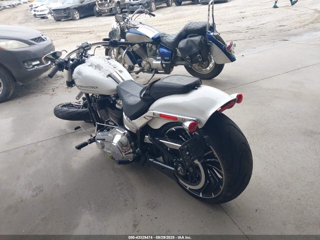 2024 HARLEY-DAVIDSON FXBR 1HD1YEZ1XRB011643 Photo 2