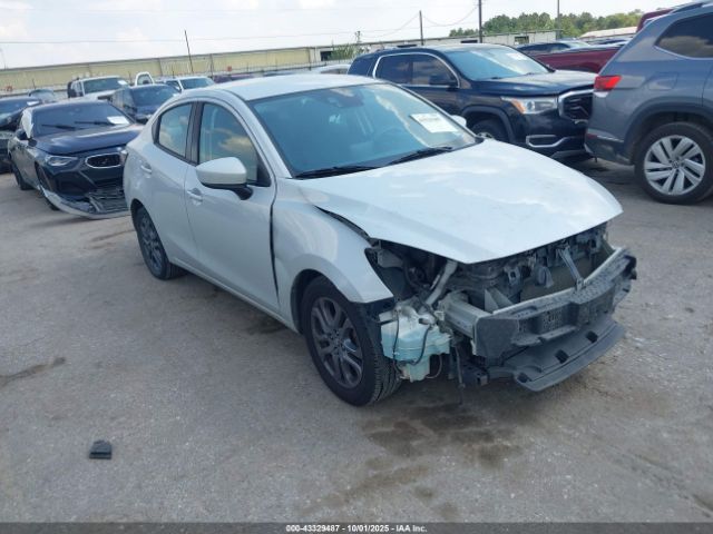 2019 TOYOTA YARIS 3MYDLBYV8KY500163