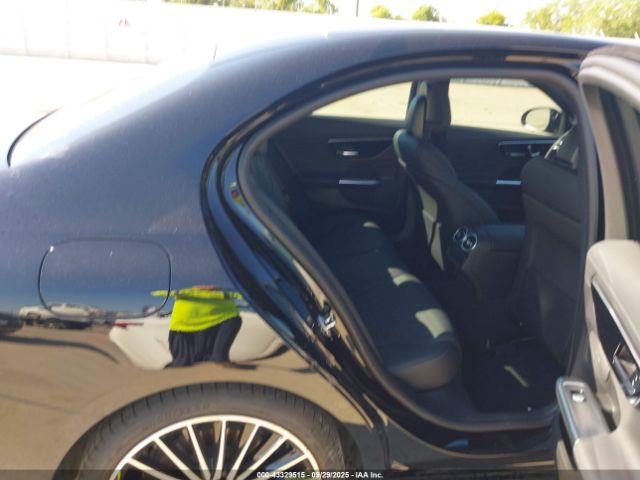 2023 MERCEDES-BENZ C 300 W1KAF4GB1PR106664 Photo 7