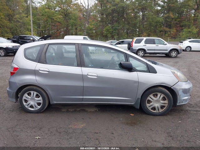 43329531 :رقم المزاد ، JHMGE8G21AS001474 vin ، 2010 Honda Fit مزاد بيع