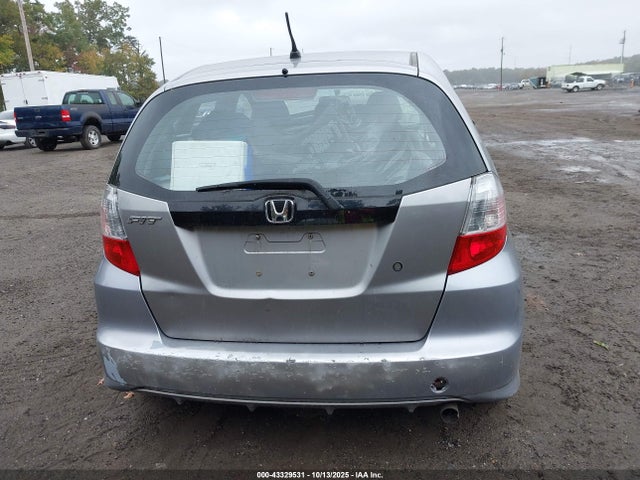 43329531 :رقم المزاد ، JHMGE8G21AS001474 vin ، 2010 Honda Fit مزاد بيع