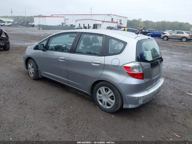 43329531 :رقم المزاد ، JHMGE8G21AS001474 vin ، 2010 Honda Fit مزاد بيع
