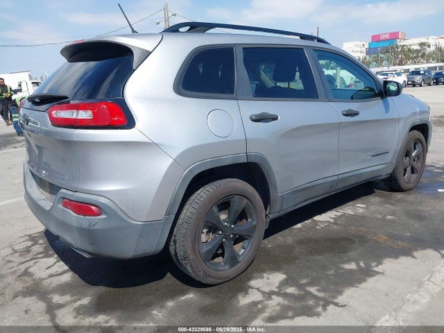 1C4PJLAS4GW329398 Jeep 2016