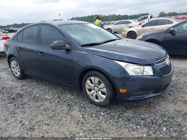 43329648 :رقم المزاد ، 1G1PA5SH2E7136178 vin ، 2014 Chevrolet Cruze Ls Auto مزاد بيع