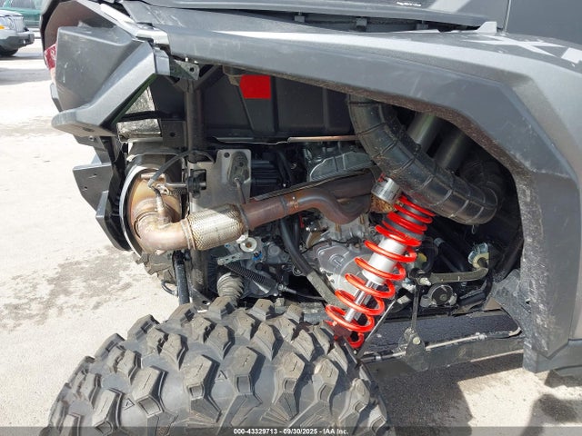 Polaris Rzr Xp 1000 Ultimate 2024 3NSNEF992RF302950 Image 8
