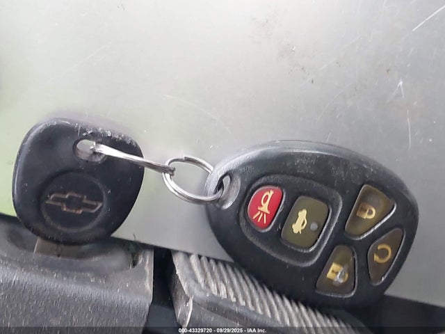 2G1WB5E32E1182728 Chevrolet lfx