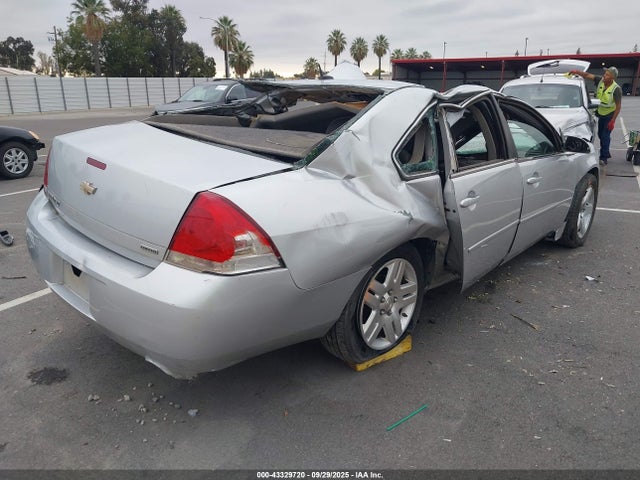 2G1WB5E32E1182728 Chevrolet lfx