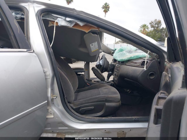 2G1WB5E32E1182728 Chevrolet lfx