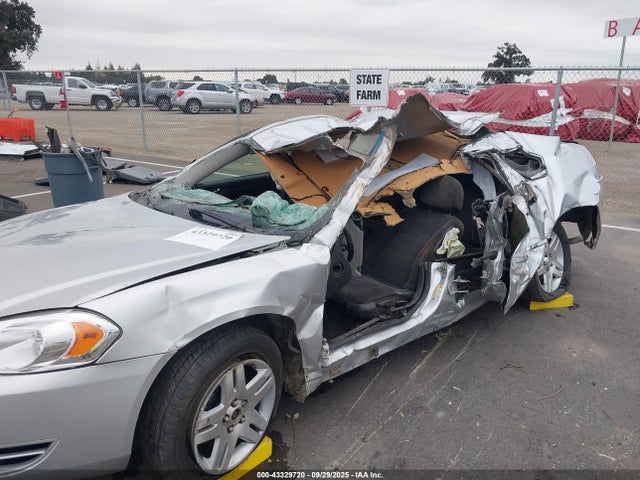 2G1WB5E32E1182728 Chevrolet lfx