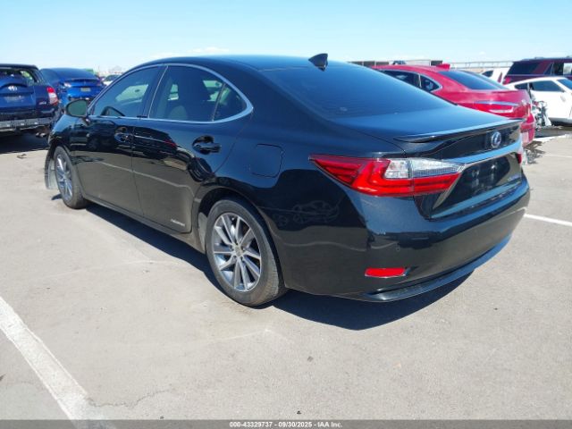 2018 LEXUS ES 300H JTHBW1GGXJ2184691 Photo 2