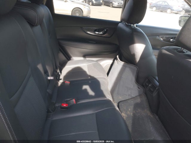 JN8AT2MV5LW116085 Nissan Rogue
