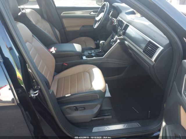 2023 VOLKSWAGEN ATLAS CROSS SPORT 1V2FE2CA2PC203507 Photo 4