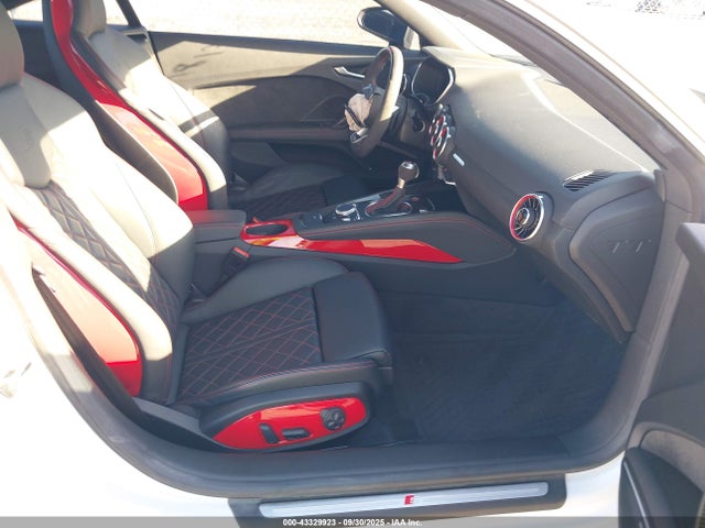 2021 AUDI TTS TRUA1AFV5M1005145 Photo 4