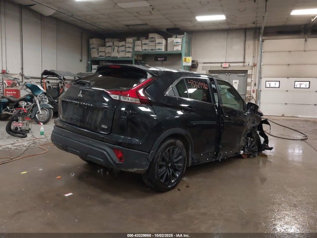 2023 MITSUBISHI ECLIPSE CROSS JA4ATVAA5PZ014587 Photo 3