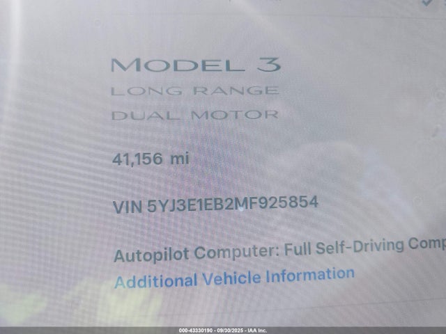 5YJ3E1EB2MF925854 Tesla 2021