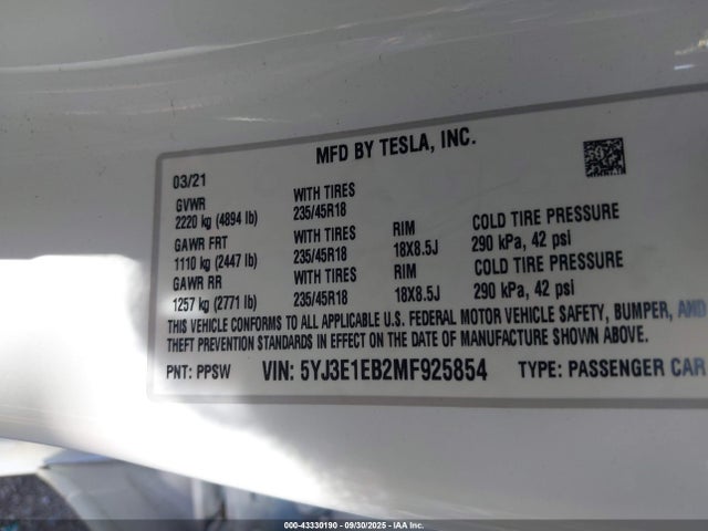 5YJ3E1EB2MF925854 Tesla 2021