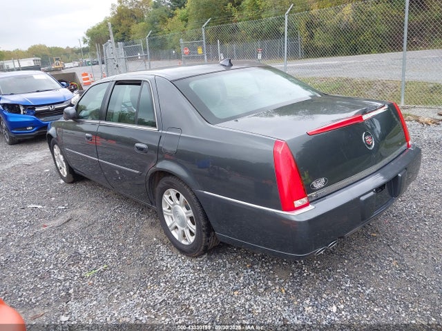 2010 CADILLAC DTS 1G6KA5EYXAU127210 Photo 2
