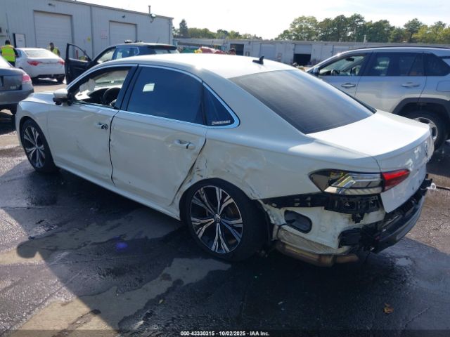 2022 VOLKSWAGEN PASSAT 1VWSA7A33NC005252 Photo 2