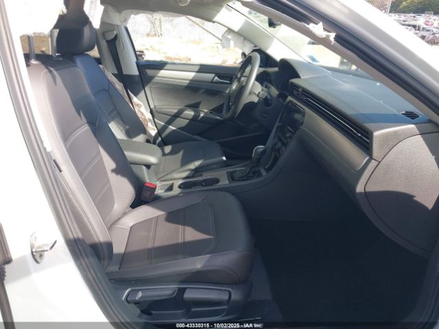 2022 VOLKSWAGEN PASSAT 1VWSA7A33NC005252 Photo 4
