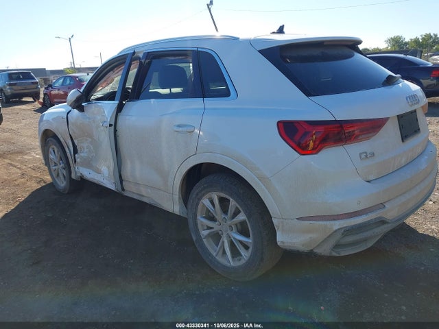 2022 AUDI Q3 WA1EECF30N1005513 Photo 2