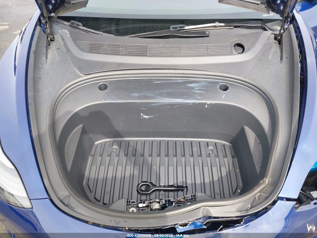 2023 TESLA MODEL 3 5YJ3E1EA8PF655394 Photo 9
