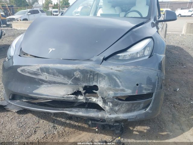 2021 TESLA MODEL Y 5YJYGDEE1MF070303 Photo 5