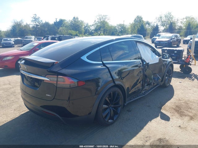 2018 TESLA MODEL X 5YJXCBE27JF101499 Photo 3