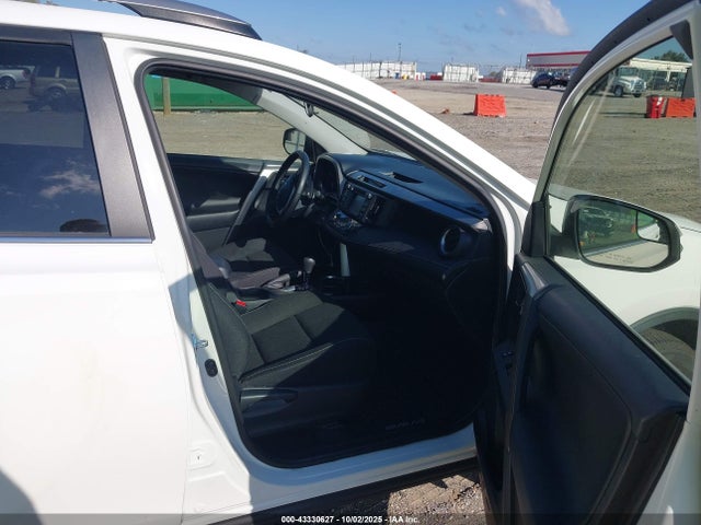 2017 TOYOTA RAV4 JTMWFREVXHJ128933 Photo 4