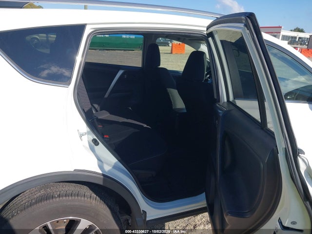 2017 TOYOTA RAV4 JTMWFREVXHJ128933 Photo 7