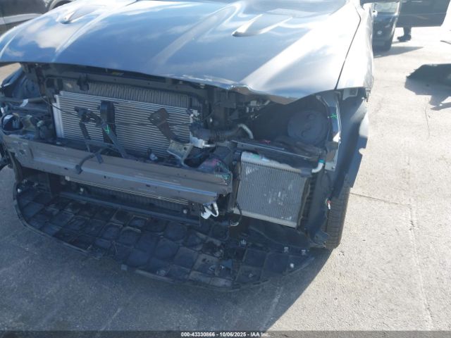 2019 JAGUAR F-PACE SADCZ2EE7KA607078 Photo 5