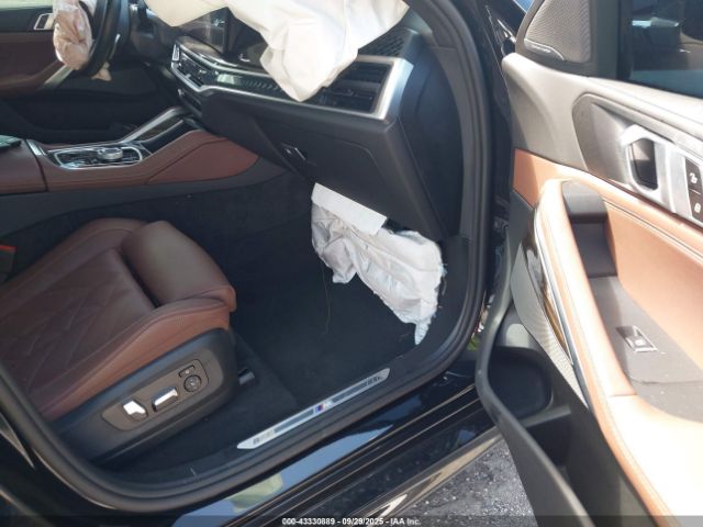 2025 BMW X6 5UX33EX00S9Y14704 Photo 4