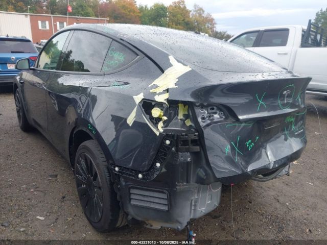 2024 TESLA MODEL Y 7SAYGAEE7RF076826 Photo 2